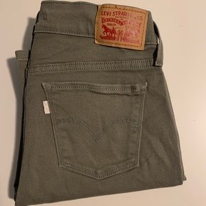 Women’s Levi’s Strauss.